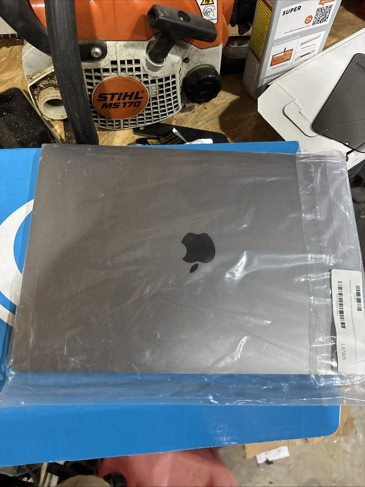 Apple MacBook Air 13" A1932 2019 i5-8210Y 8GB LPDDR3 128GB SSD Gray-C/SEE PHOTO - Image 4