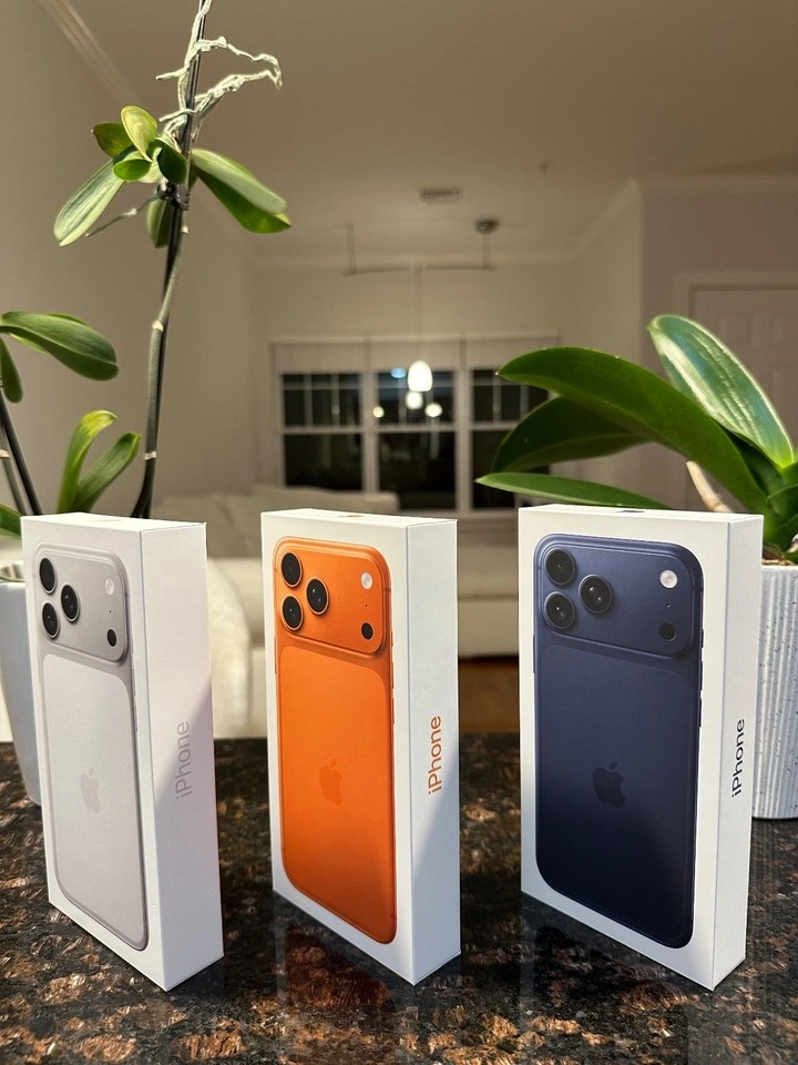 Apple iPhone 17 Pro Max 256GB  UNLOCKED  SHIPS TODAY  SEALED 125+ SOLD NEW - Image 2