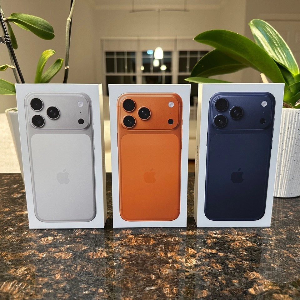 Apple iPhone 17 Pro Max 256GB  UNLOCKED  SHIPS TODAY  SEALED 125+ SOLD NEW - Image 4